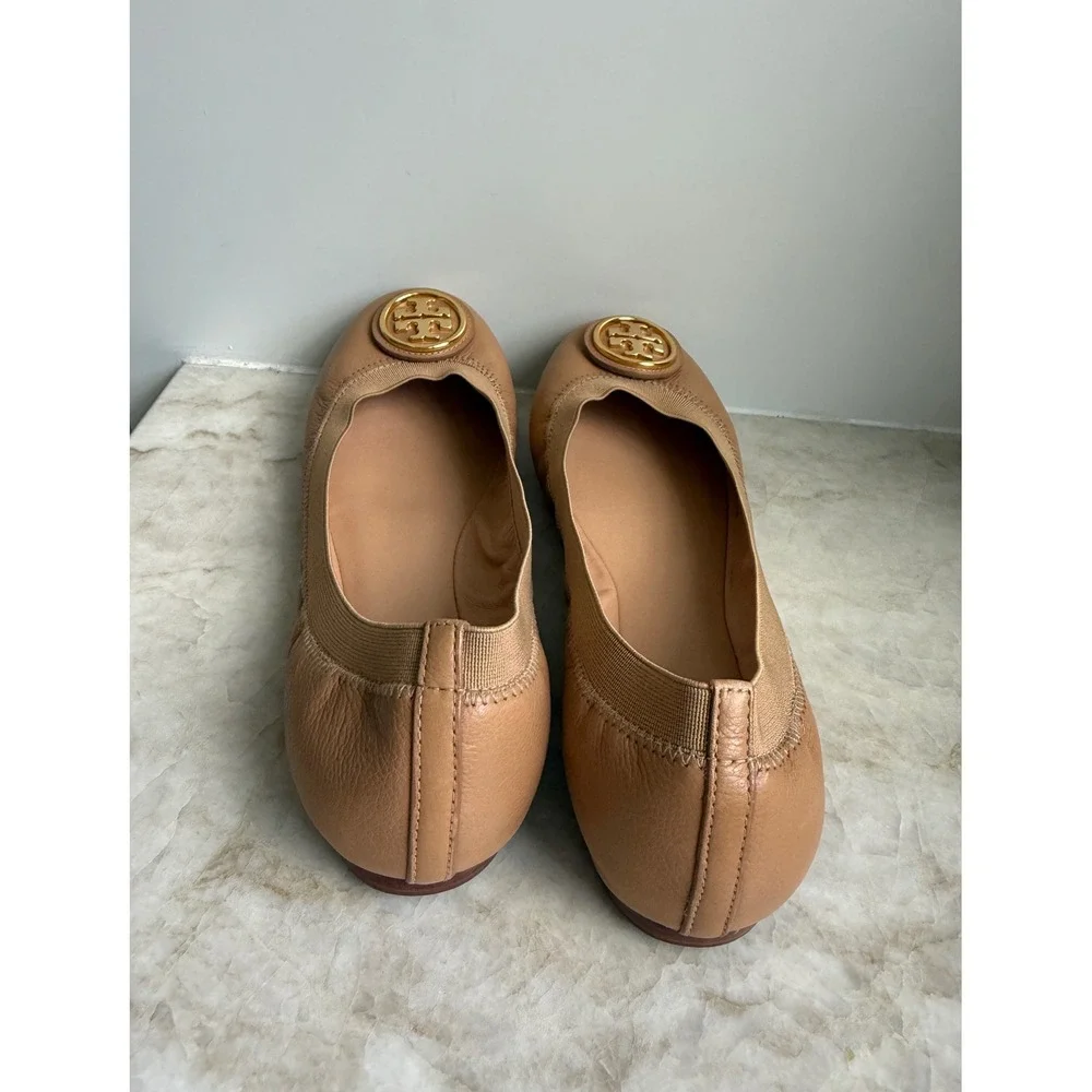 Tory Burch Caroline Beige Leather Elastic‎ Logo Ballet Flats Size 8.5